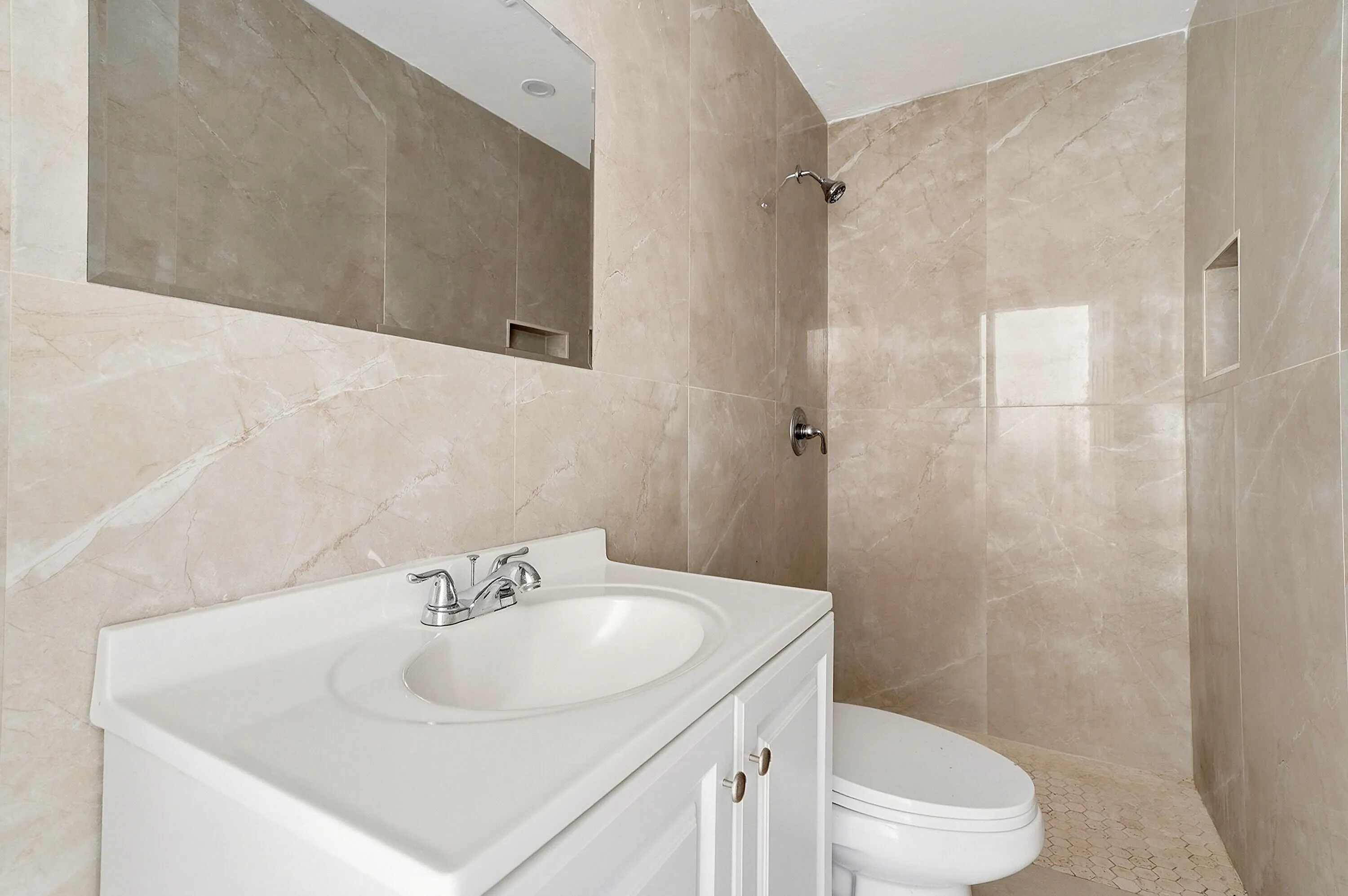 12_bathroom