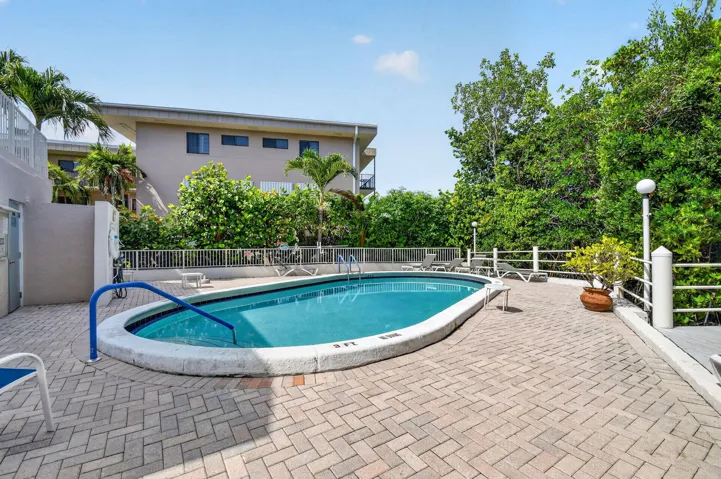 Has 2 restrooms and an outdoor shower