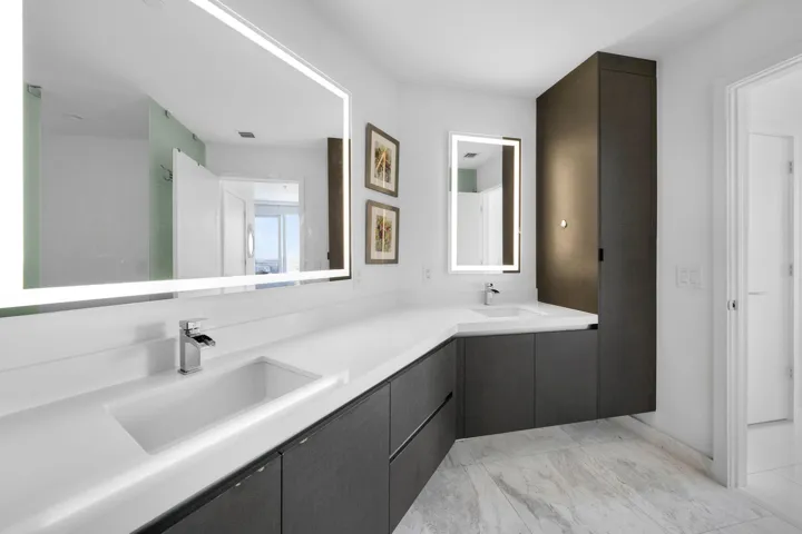 851 NE 1st Ave #2410_1oakstudios_21