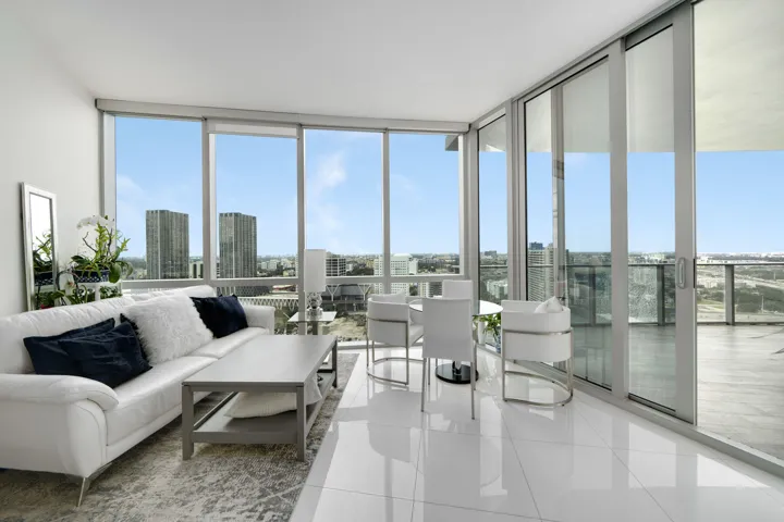 851 NE 1st Ave #2410_1oakstudios_13