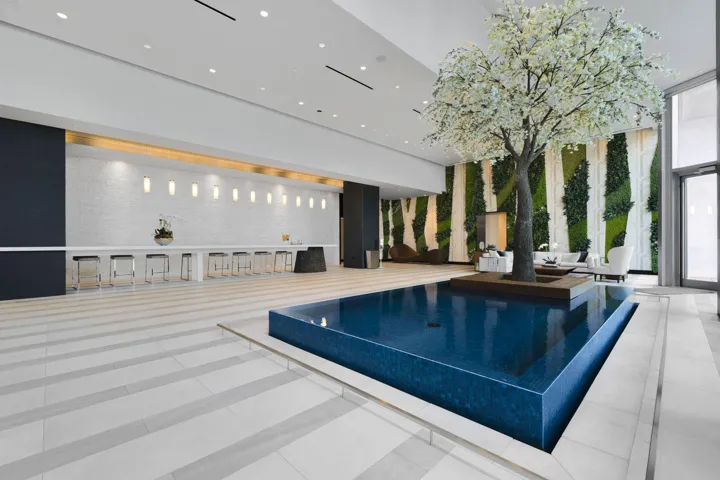 851 NE 1st Ave #2410_1oakstudios_03
