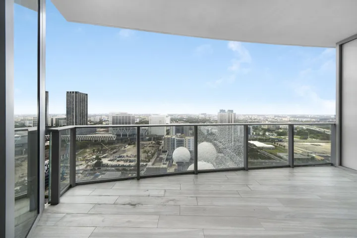 851 NE 1st Ave #2410_1oakstudios_24