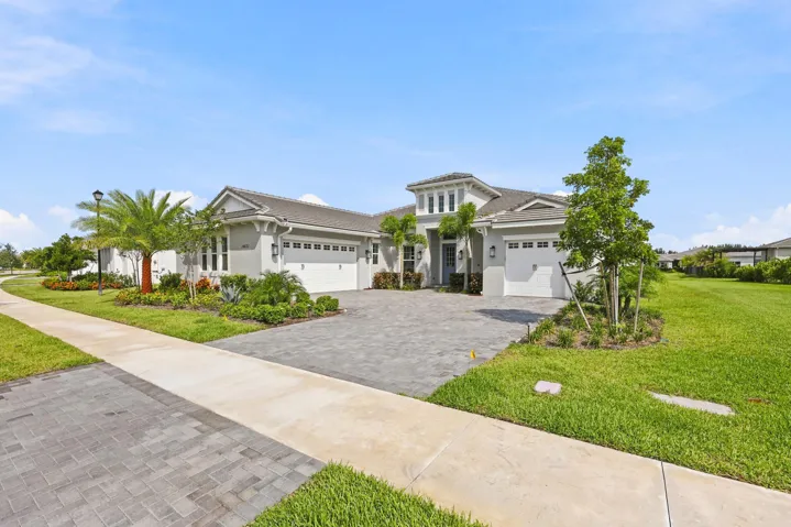 Three Car Garage