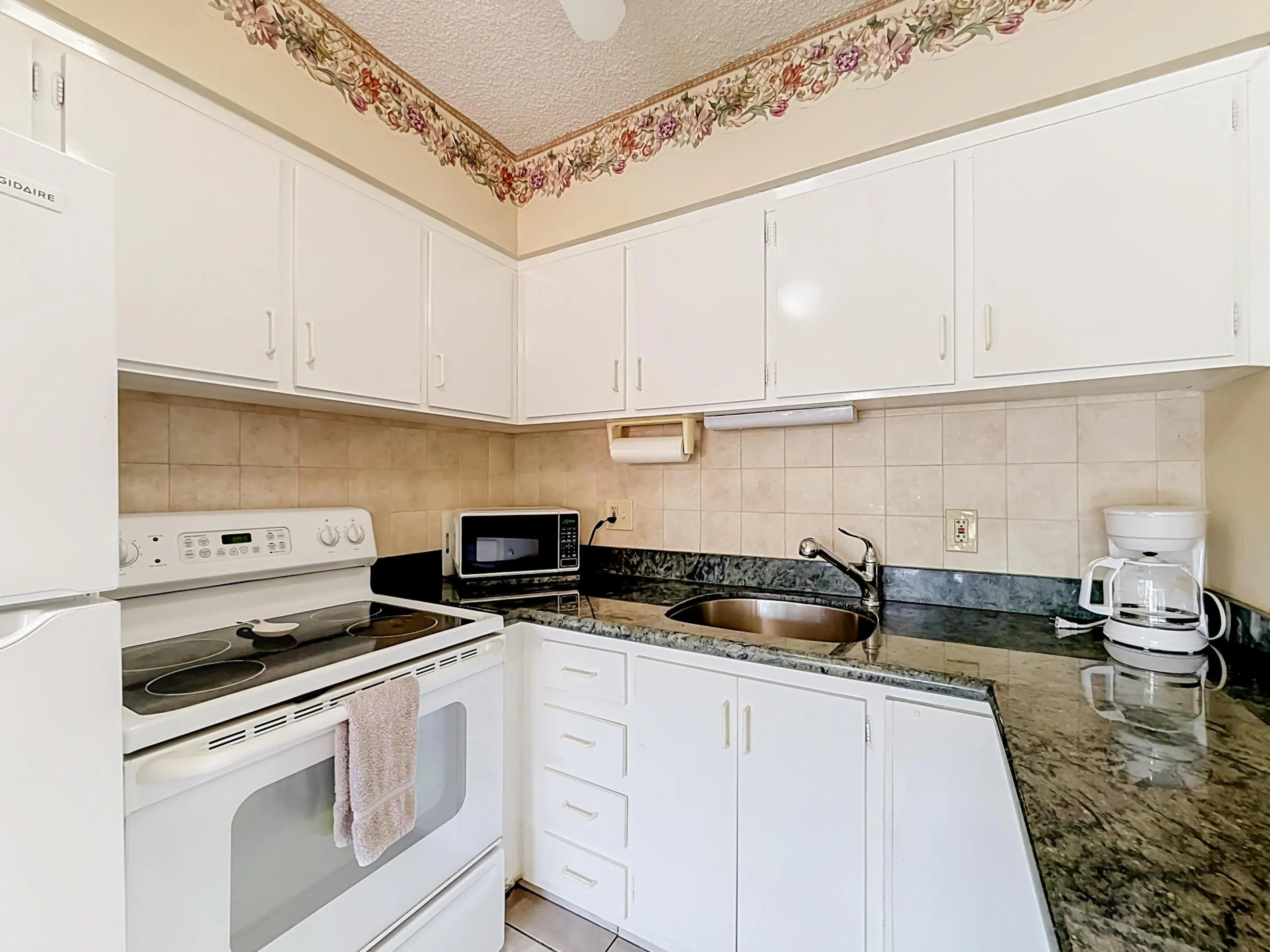 1050 SW 11th Street #L2-20