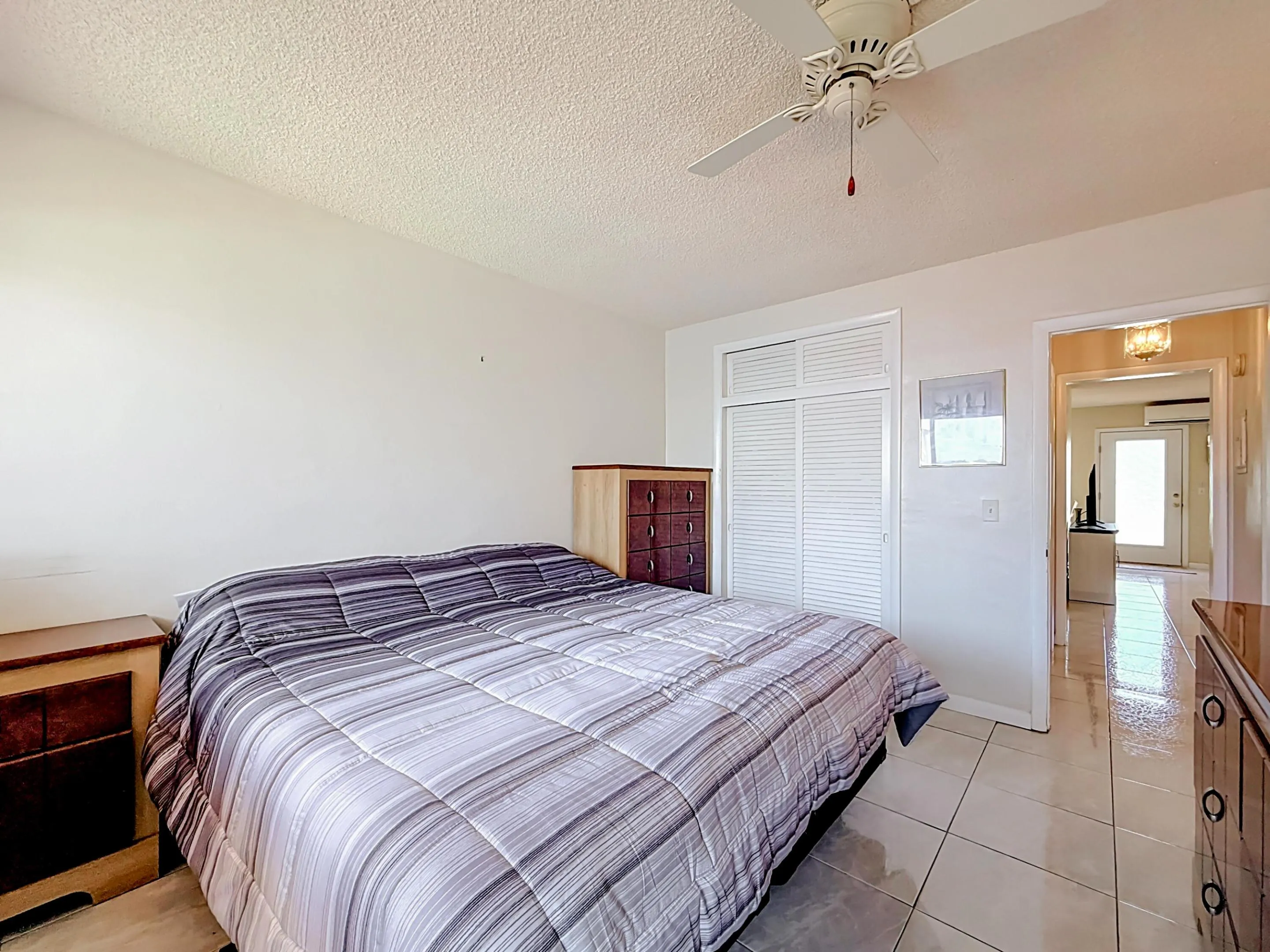 1050 SW 11th Street #L2-22
