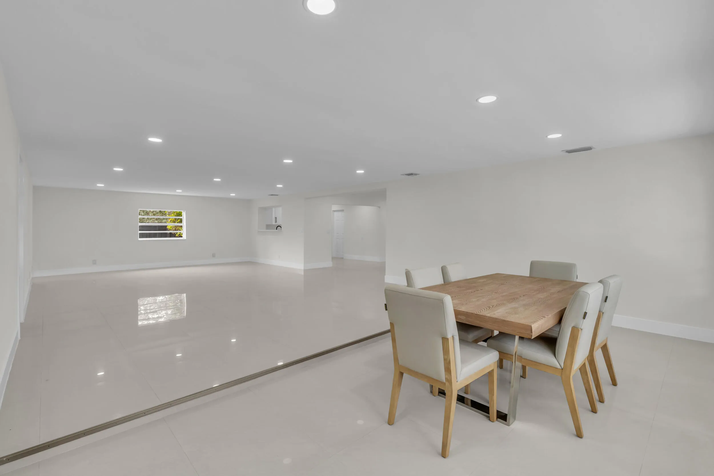 14_bw4a8488