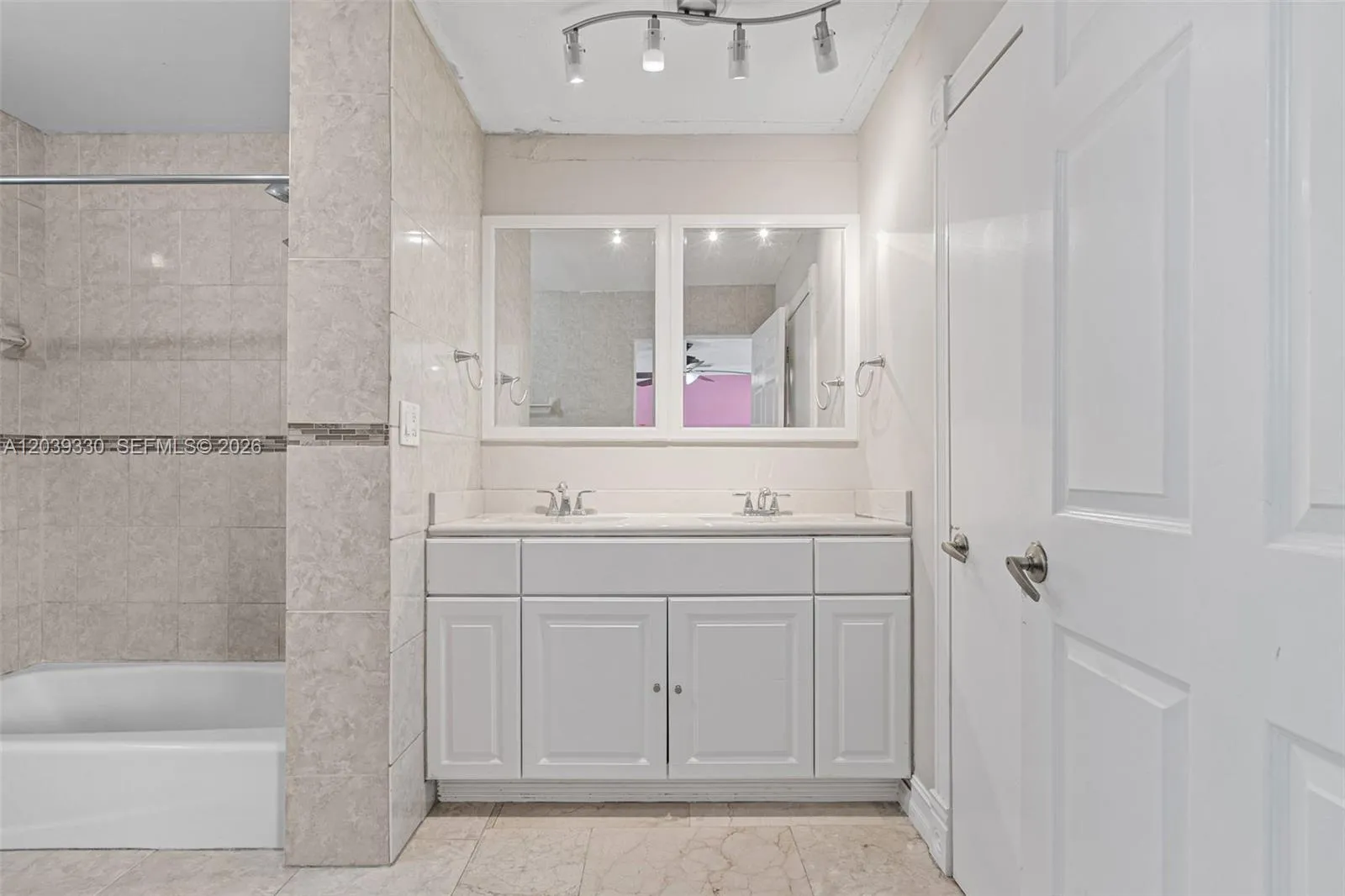 Property photo 65