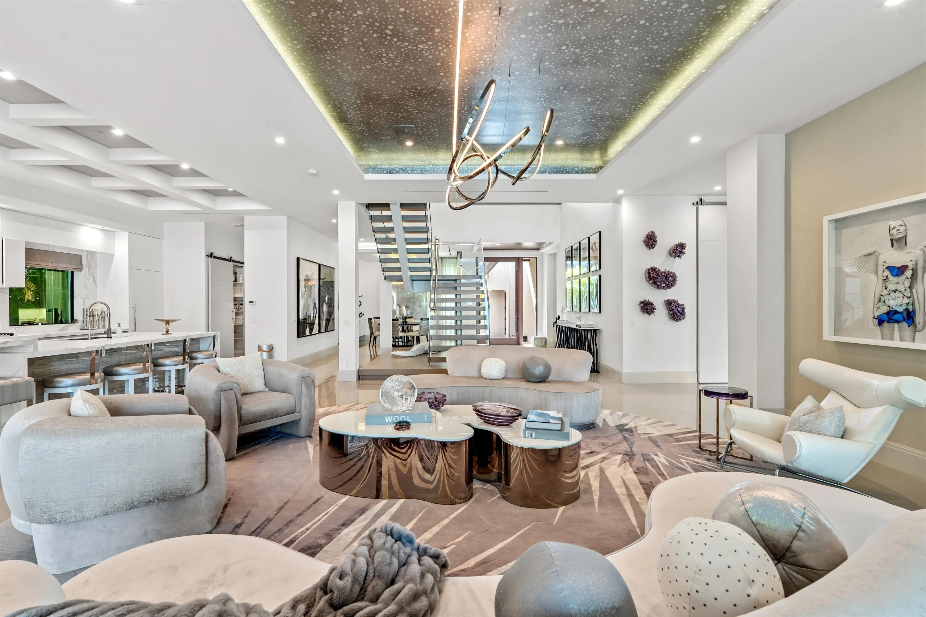 LIVING_ROOM_TO_FOYER