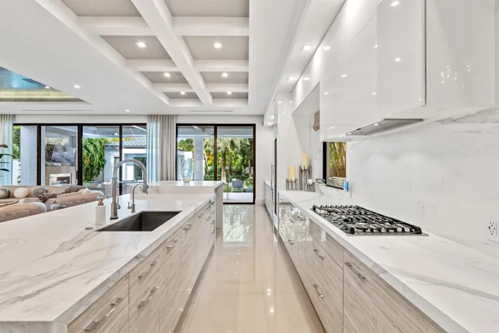 KITCHEN_STRAIGHT