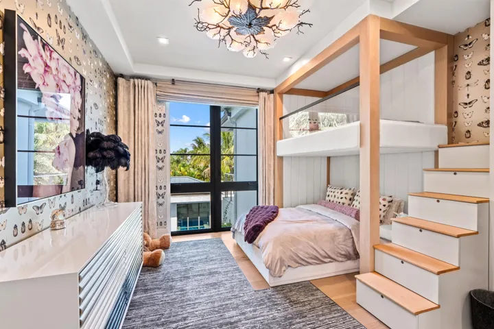 BEDROOM_2