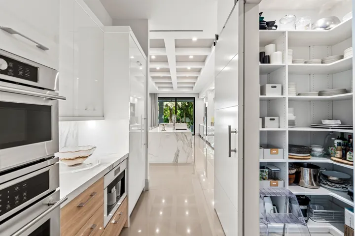 PANTRY