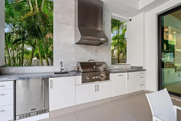SUMMER_KITCHEN