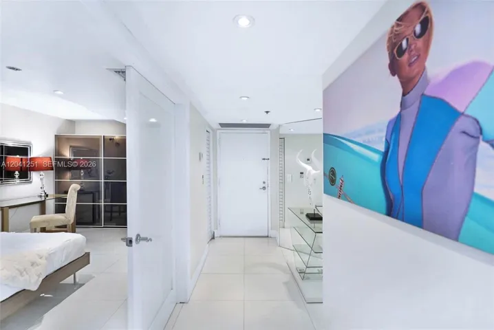 3rd bedroom entrance