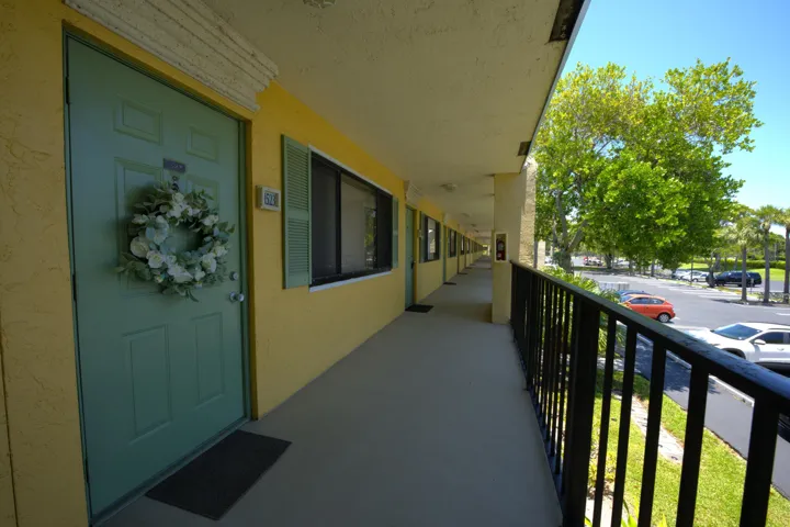 1523 front door