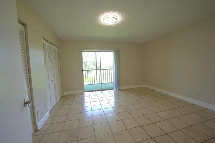 1523 bedroom photo