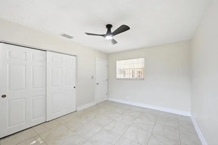 33_bedroom 2