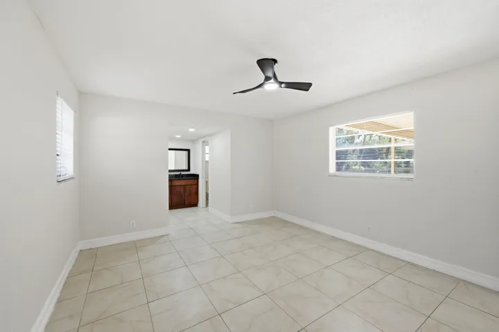 24_primary bedroom