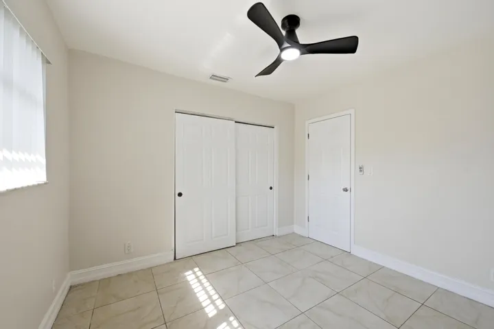 38_bedroom 3