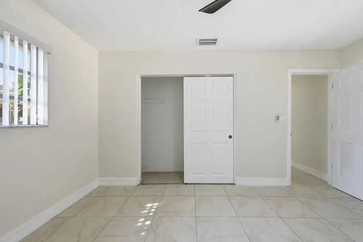 34_bedroom 2