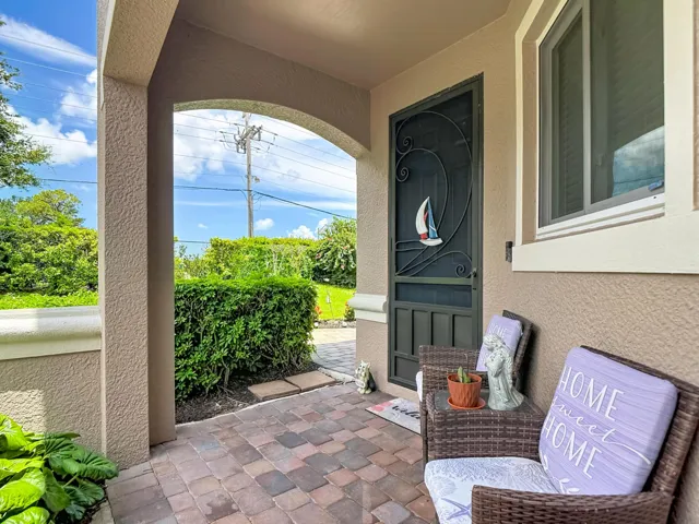 2401 Caslotti Way Cape-14