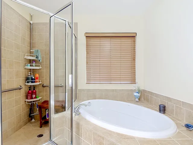 2401 Caslotti Way Cape-50