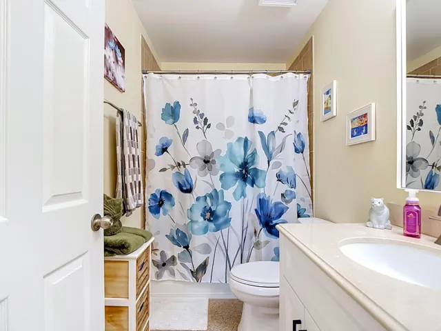 2401 Caslotti Way Cape-42