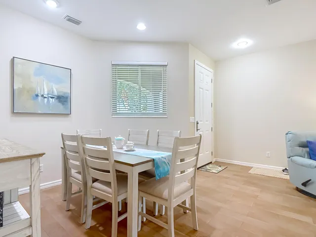 2401 Caslotti Way Cape-16