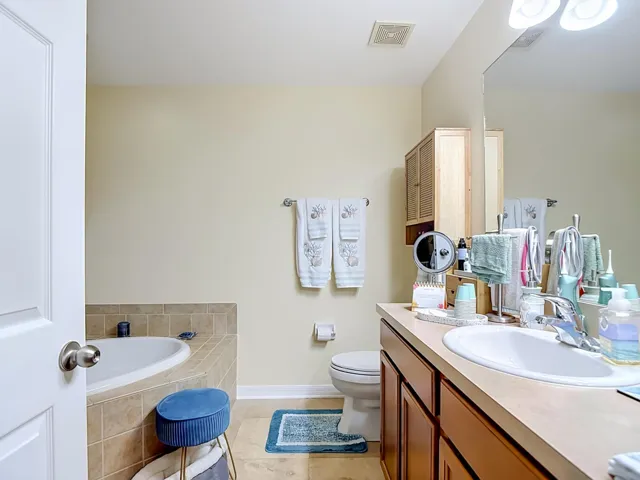2401 Caslotti Way Cape-48