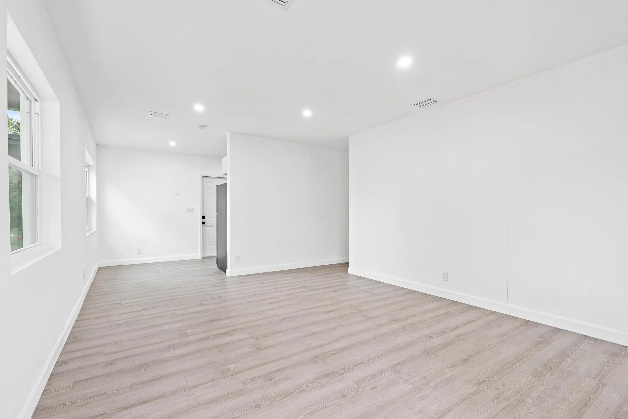 Dinning/Kitchen