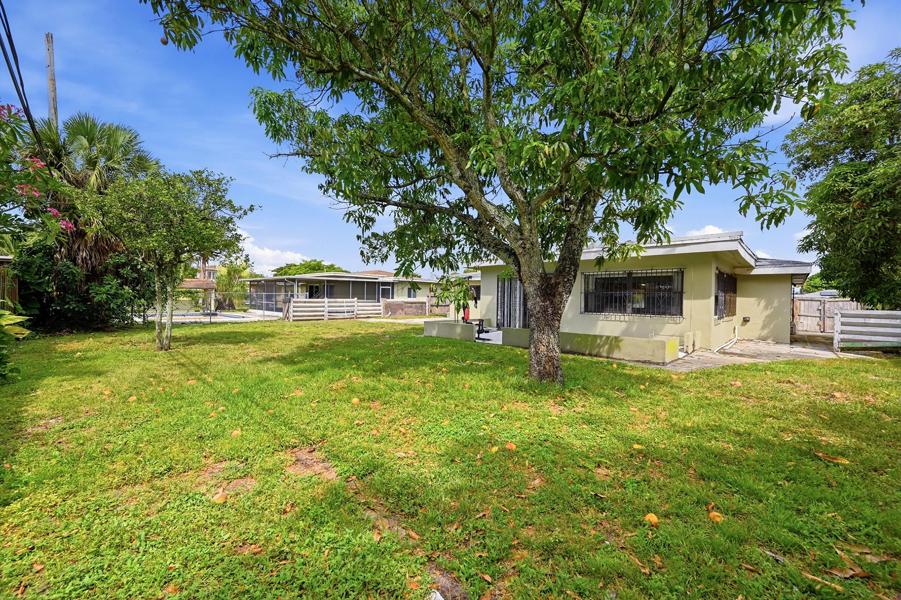Property photo 38