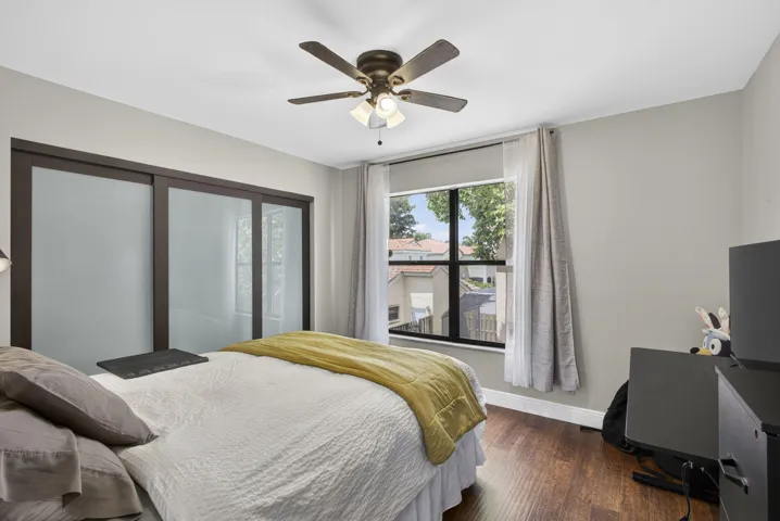 Guest bedroom