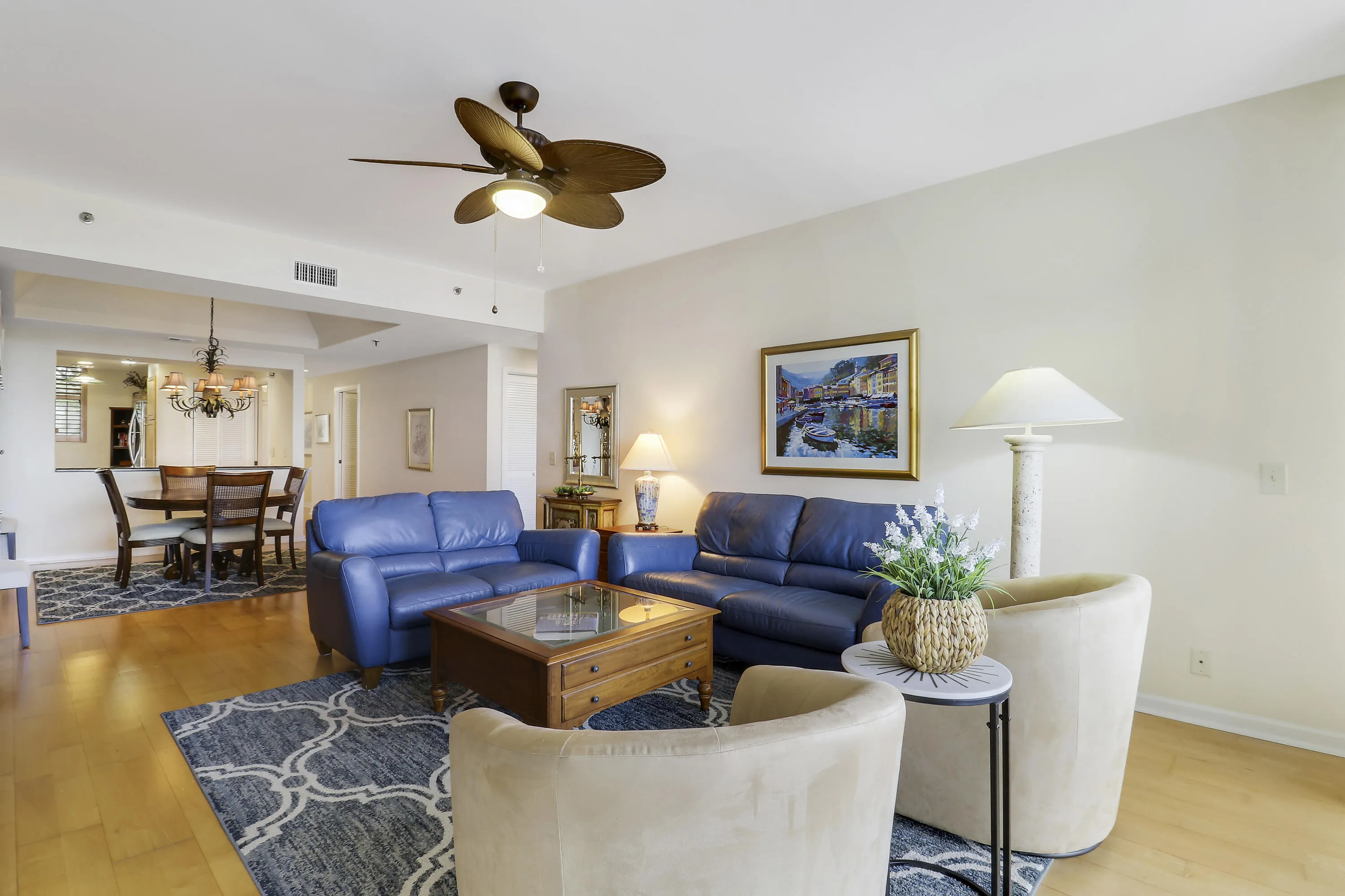 Living/Dining Area