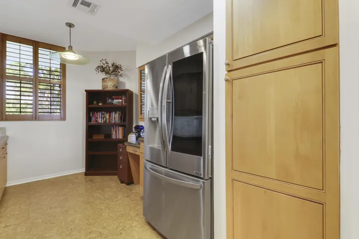 Option for Eat-In Area