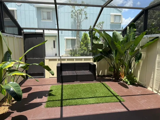 Screened-in patio