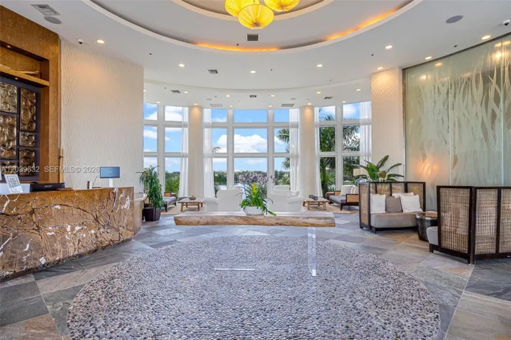 Lobby - front desk