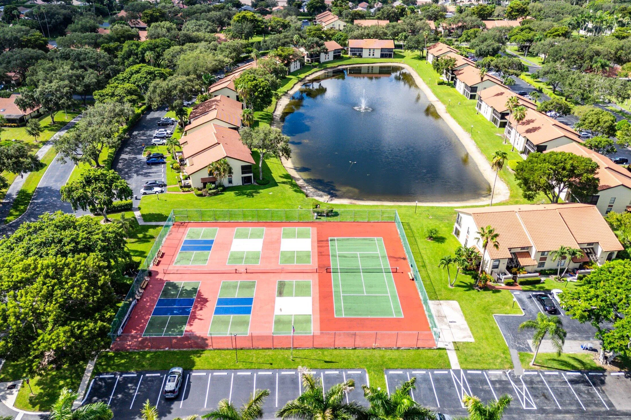 052-10431SouthCircleLakeDrive-202-Boynto