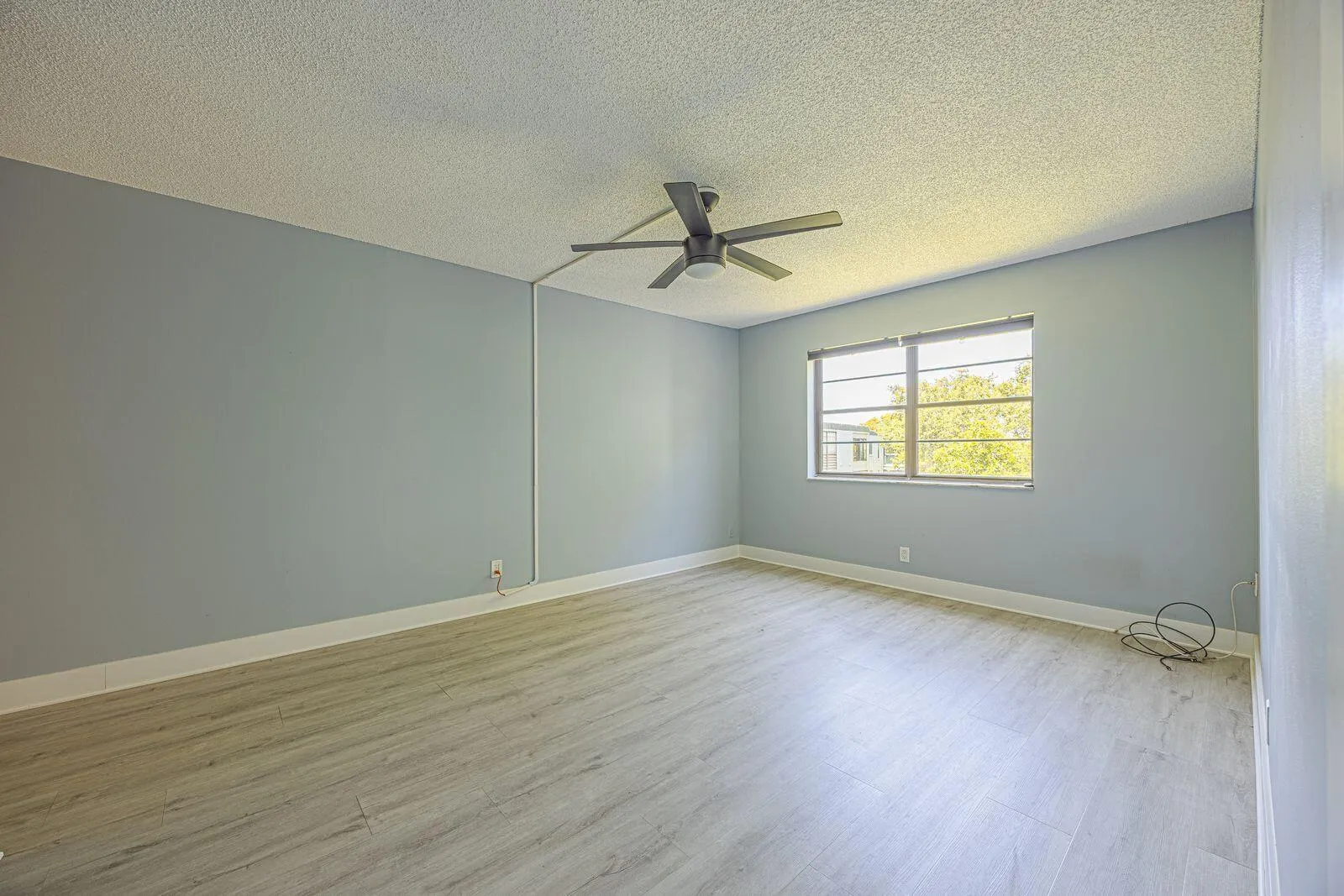 9940 SW 8th St (Bdrm #1d)