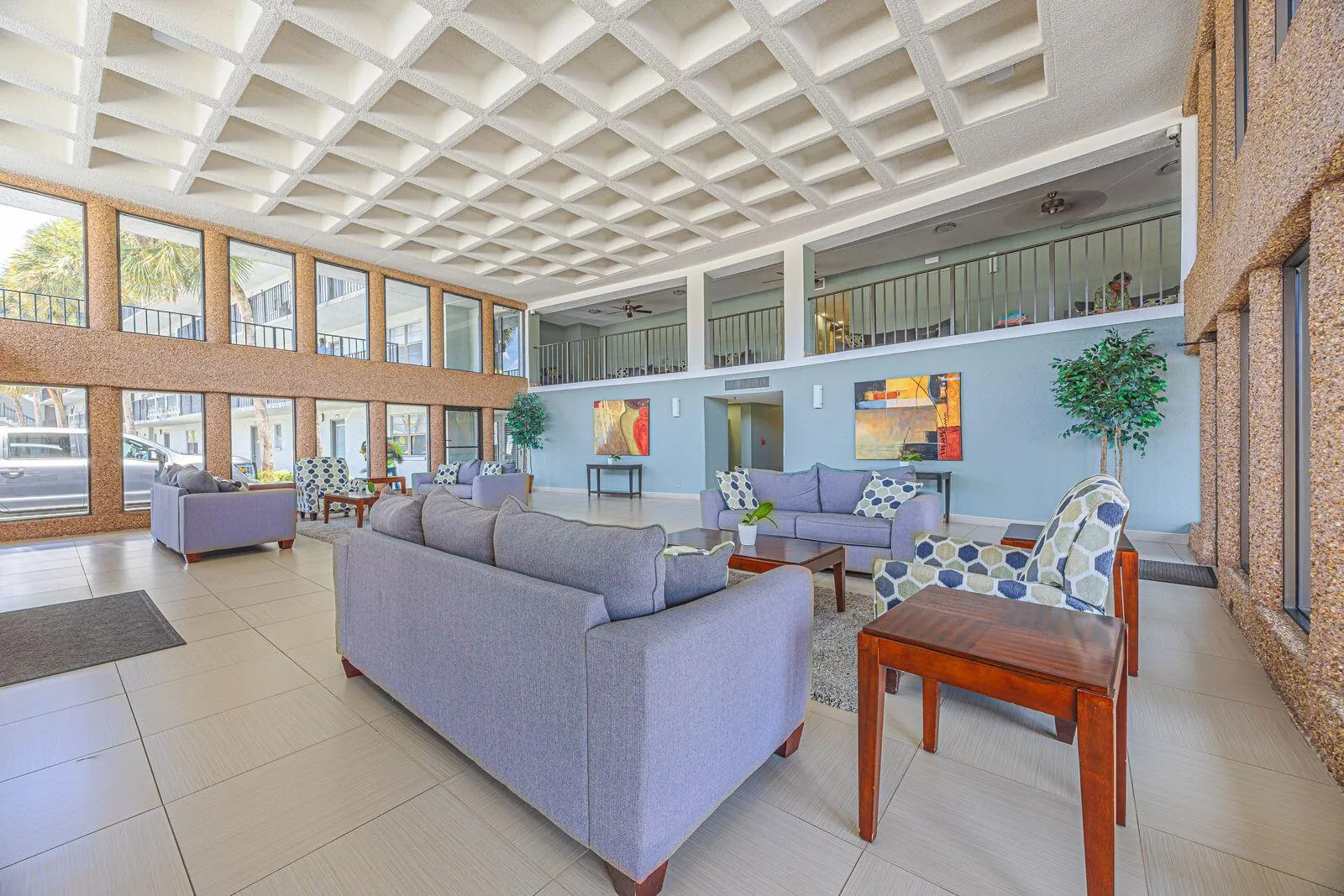 9440 SW 8th St (Lobby2)