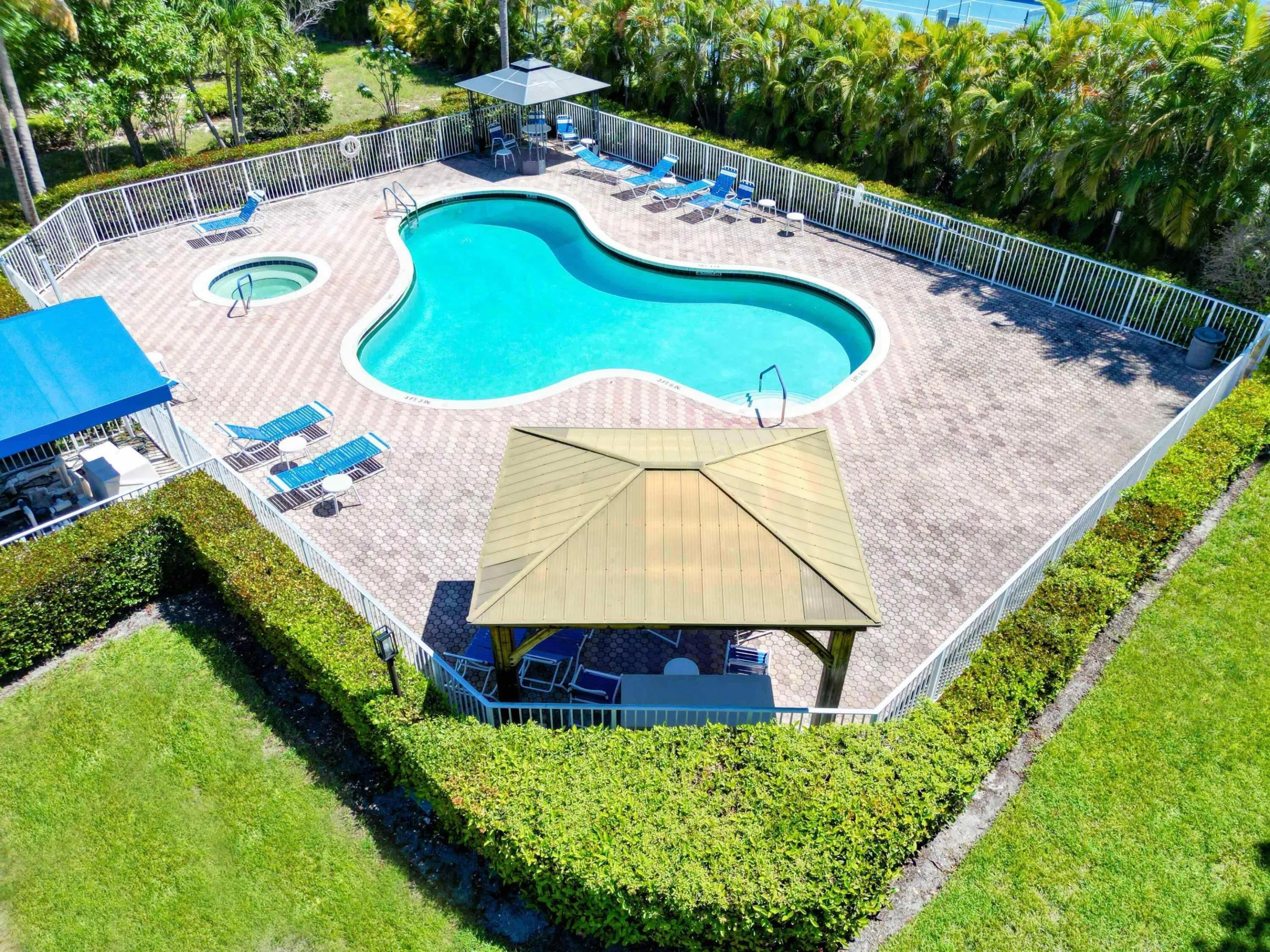 Pool 2