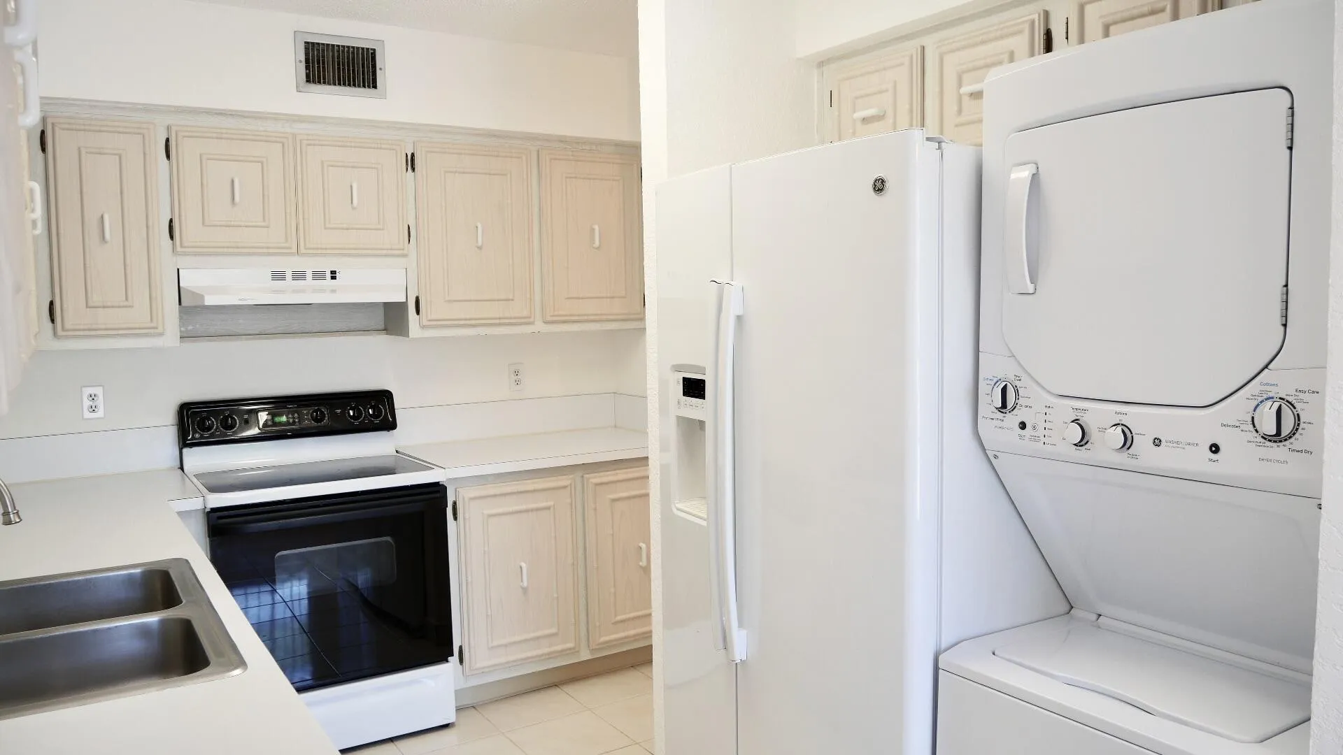 Kitchen right