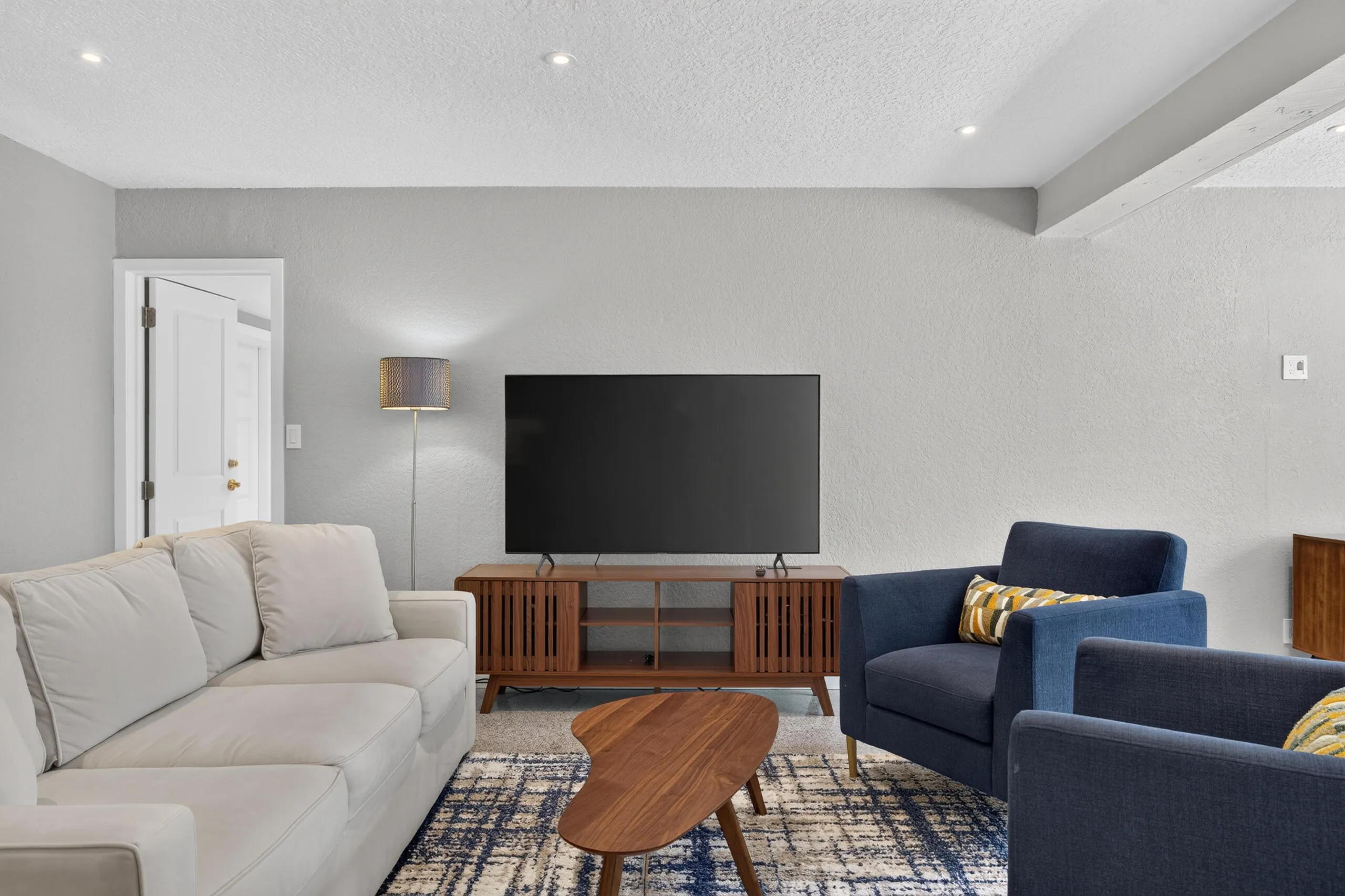 Large living area perfect for entertaining
