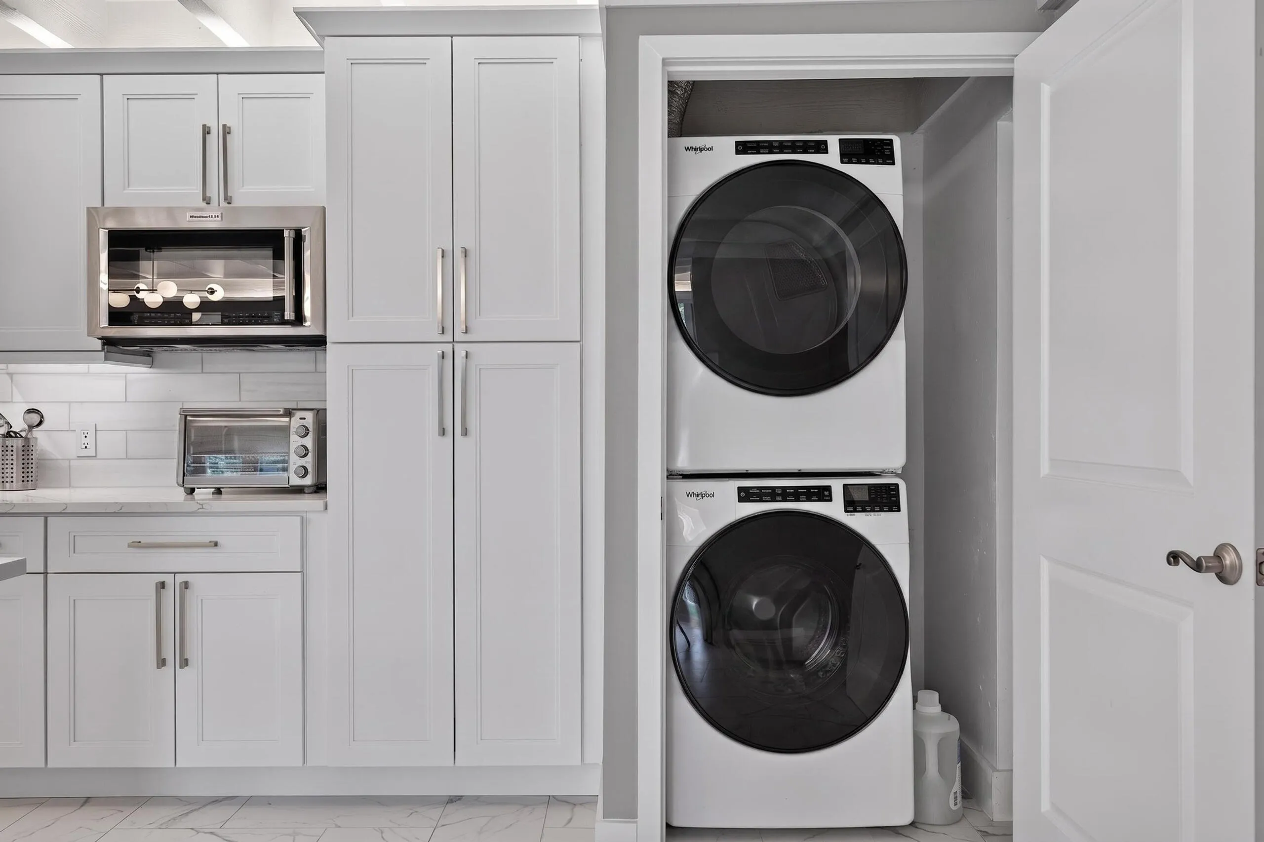 Washer/dryer Closet located off the kitchen