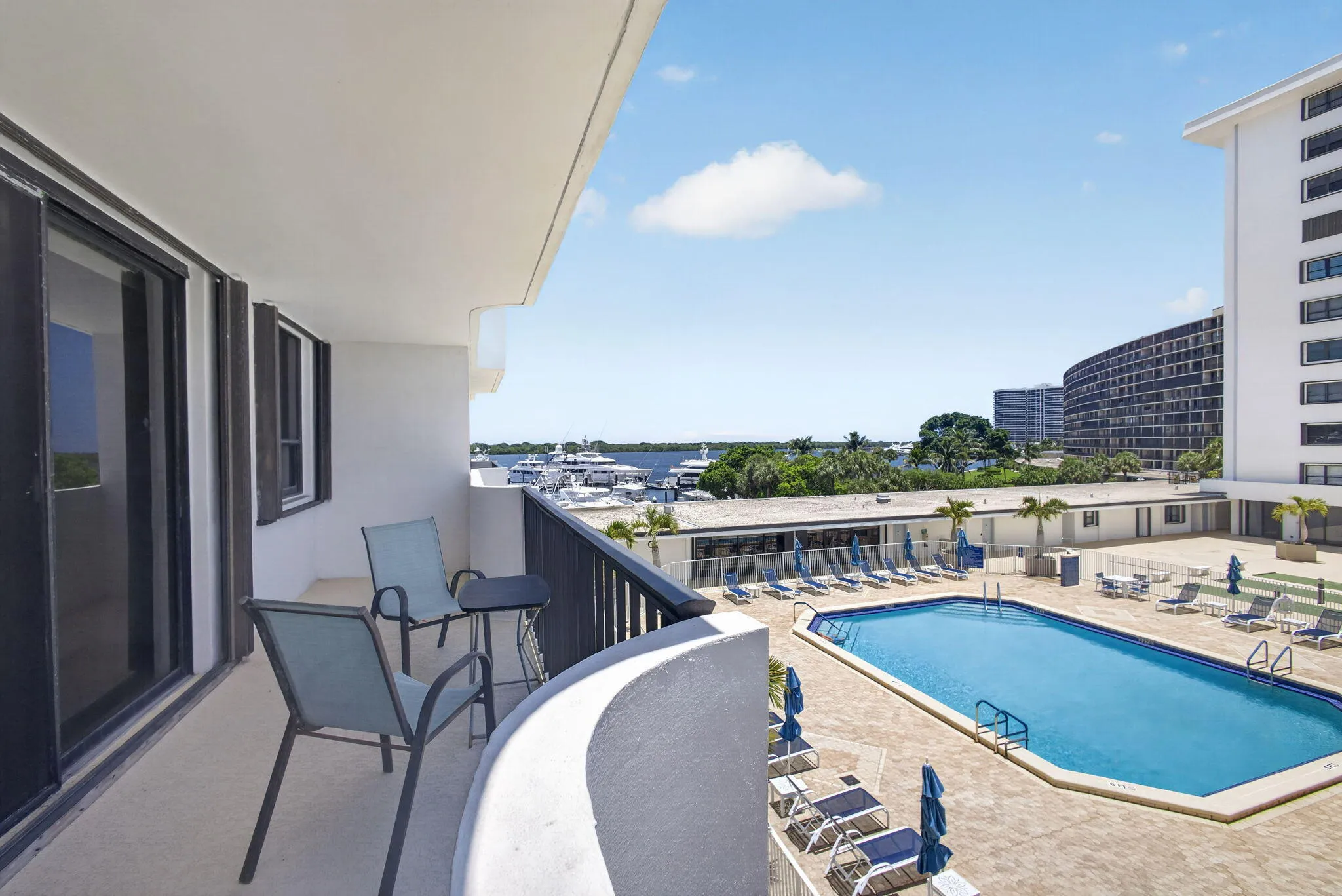 Views of the pool and intracostals