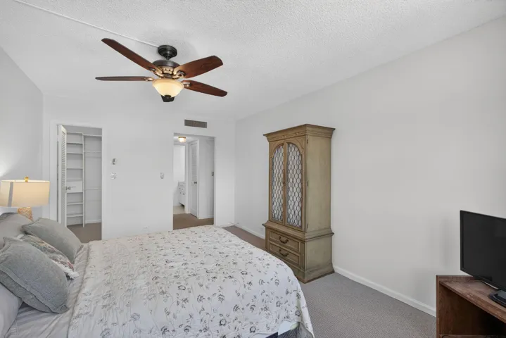 Primary suite