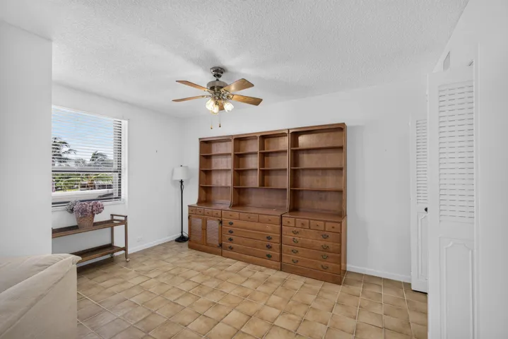 Can be converted into third bedroom