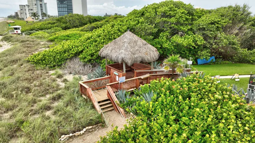 Tiki Beach Access