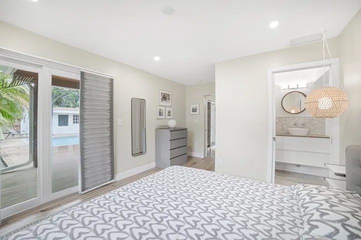 Bedroom1-B