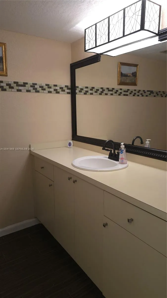 Half badroom