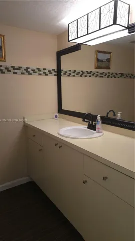 Half badroom