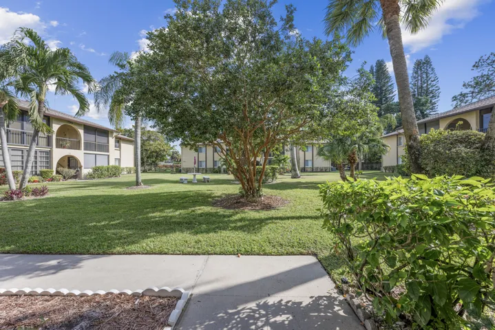 313 Pine Ridge Cir, C2